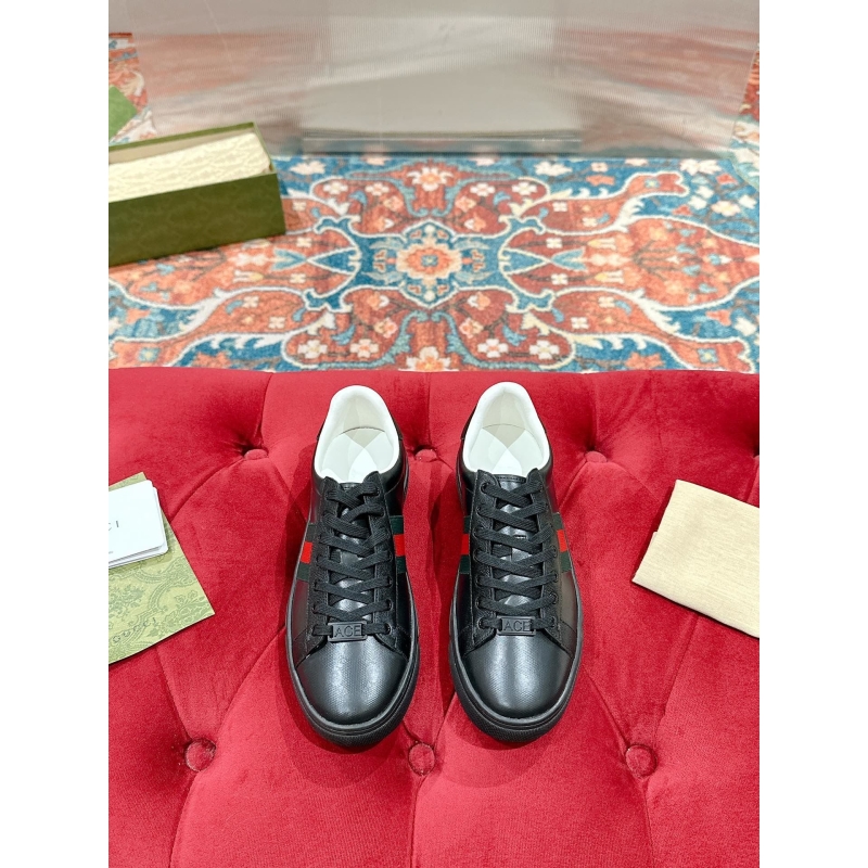 G*u*i casual shoes